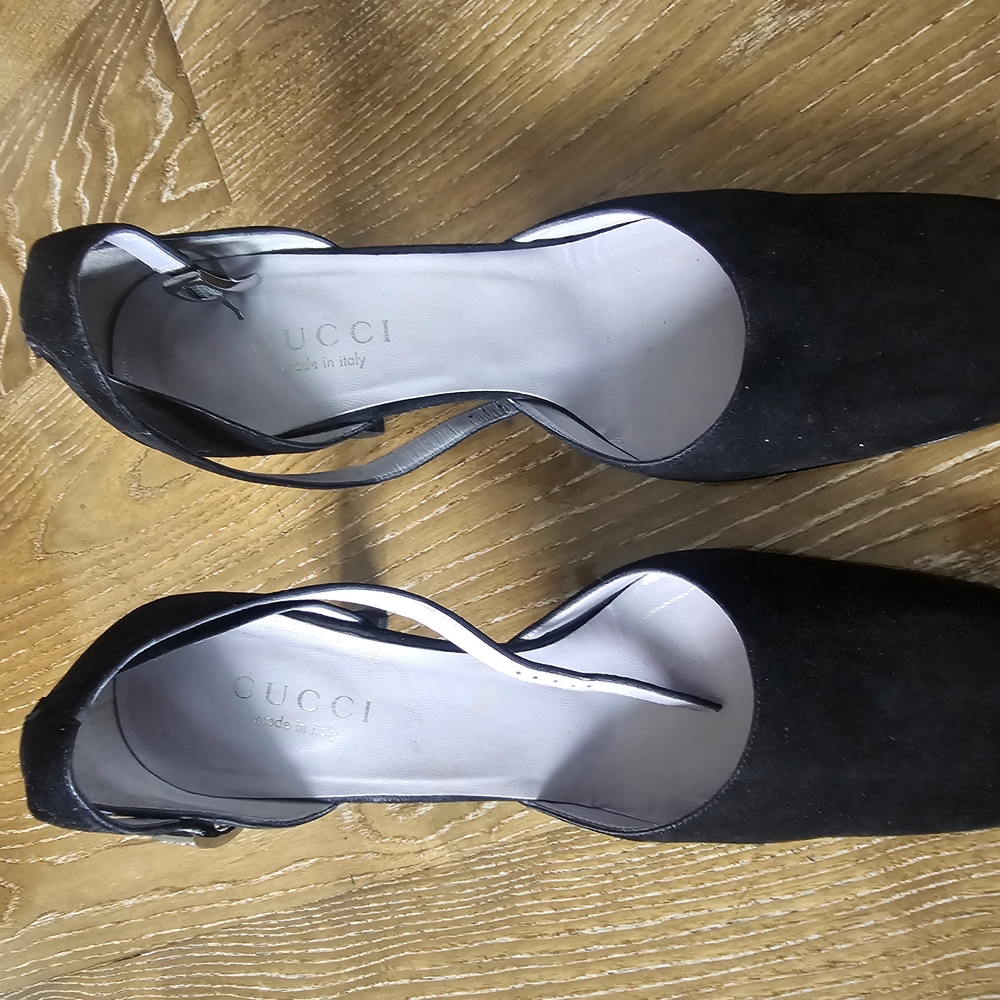 Gucci Women's Black Heels - Picture 5 of 12